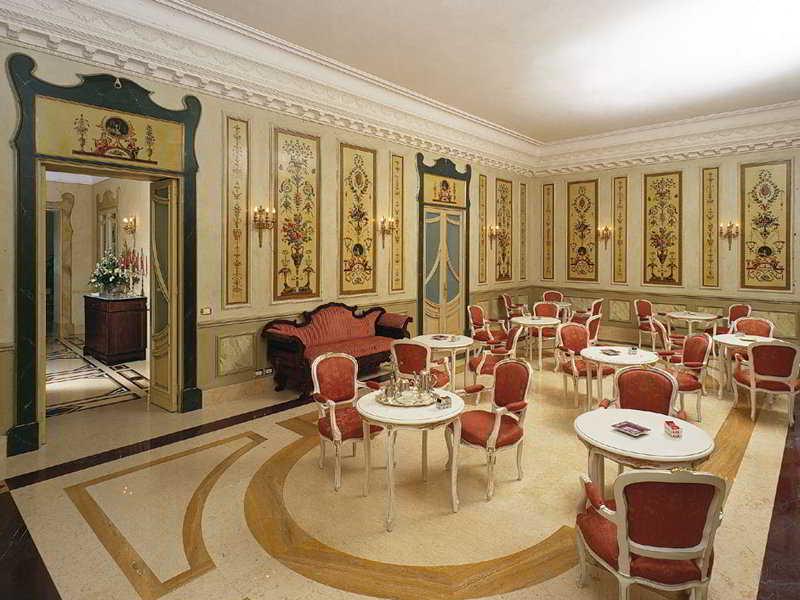 Una Hotels One CTA Restaurant photo